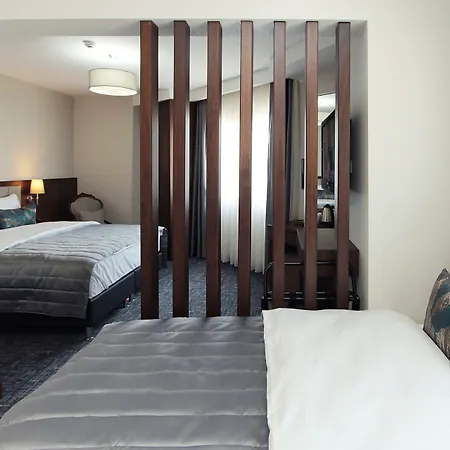 Pisa 4* Provincia di Istanbul