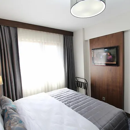 Pisa 4*